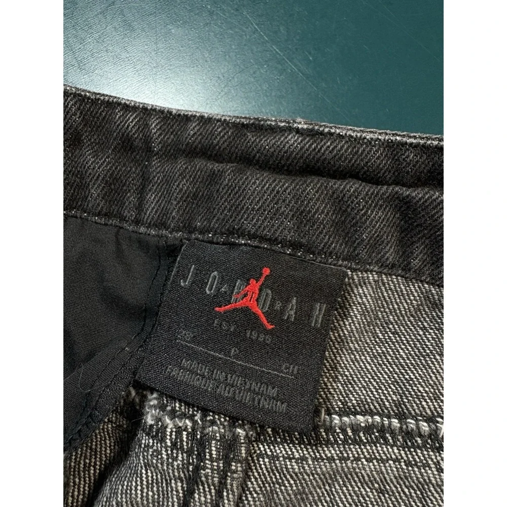 Nike Air Jordan Denim Diamond Heritage‎ Black Shorts Size 28 Small HM3959-010